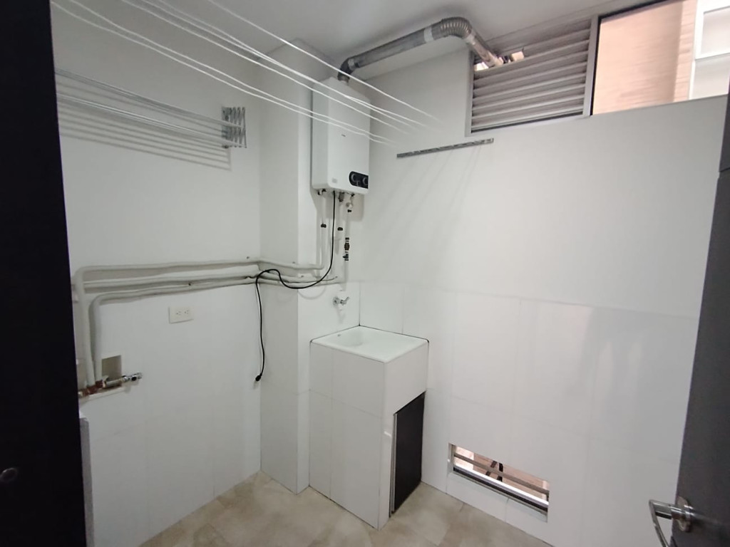 Apartamento en venta en Santa Barbara, Bogotá · foto 14 de 23