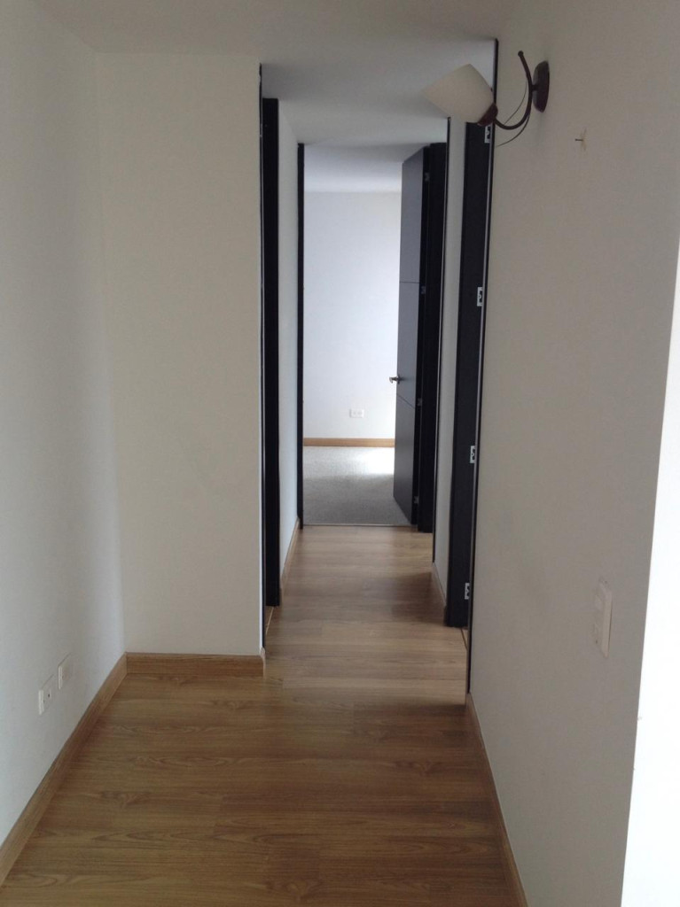 Apartamento en venta en Granada Norte, Bogotá · foto 4 de 13
