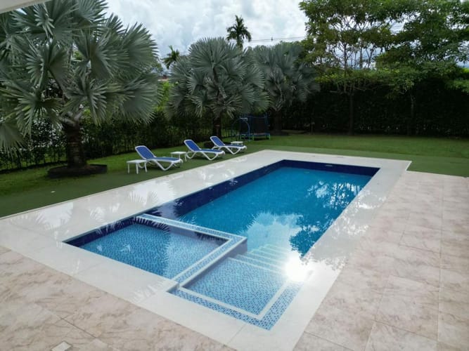 Casa de 5 alcobas en venta en Cairo Alto, Villavicencio, 650 m² · foto 7 de 8