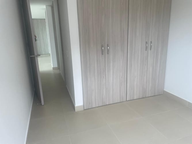 Apartamento de 3 alcobas en venta en Cr. Jardines De Tivoli, Barranquilla, 110 m² · foto 12 de 24
