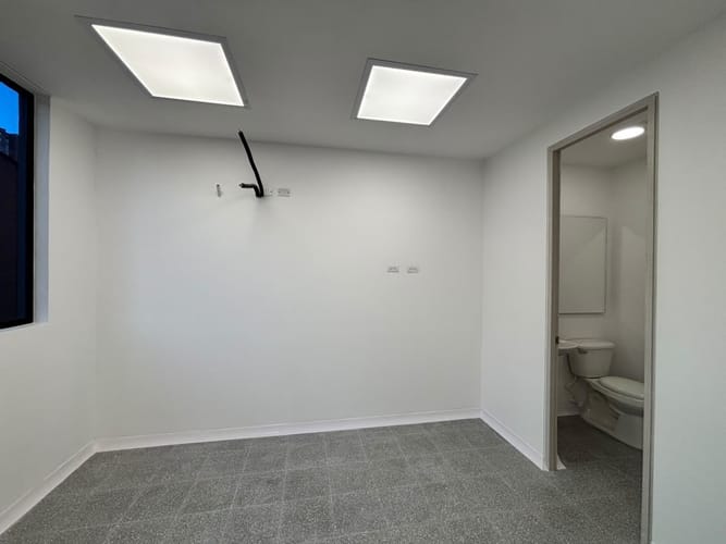 Consultorio en arriendo en Laureles, Medellín, 28 m² · foto 3 de 10