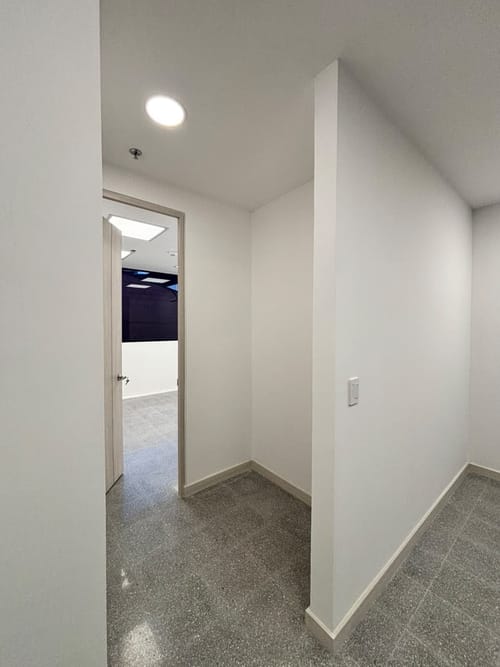 Consultorio en arriendo en Laureles, Medellín, 28 m² · foto 5 de 10