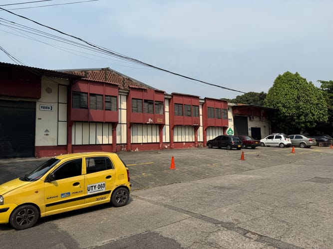 Bodega en venta en Alborada, Villavicencio, 3063 m² · foto 6 de 21