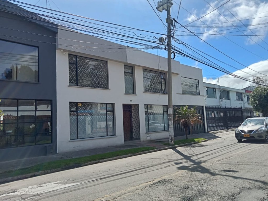 Casa en venta en Pasadena, Bogotá · foto 6 de 24