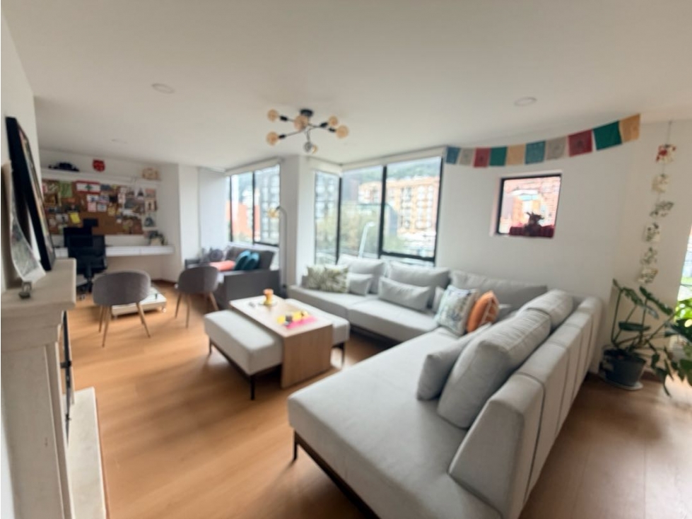 Apartamento en venta en Santa Barbara Central, Bogotá · foto 4 de 21