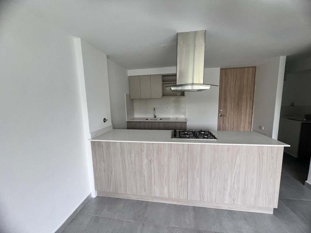 Apartamento en arriendo en Centro, Rionegro · foto 2 de 15