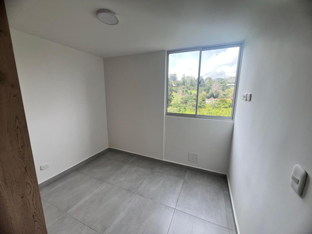 Apartamento en arriendo en Centro, Rionegro · foto 12 de 15