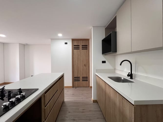 Apartamento de 2 alcobas en arriendo en El Poblado, Medellín, 62 m² · foto 7 de 12