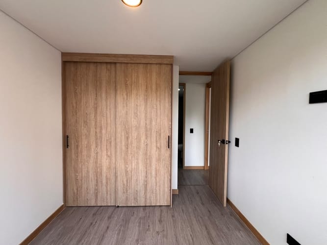 Apartamento de 2 alcobas en arriendo en El Poblado, Medellín, 62 m² · foto 6 de 12