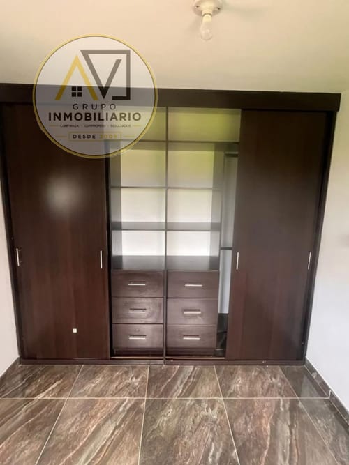 Apartamento de 3 alcobas en venta en San Pedro, Madrid, 53 m² · foto 8 de 10