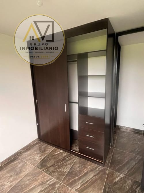 Apartamento de 3 alcobas en venta en San Pedro, Madrid, 53 m² · foto 7 de 10