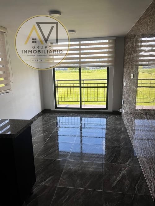 Apartamento de 3 alcobas en venta en San Pedro, Madrid, 53 m² · foto 2 de 10