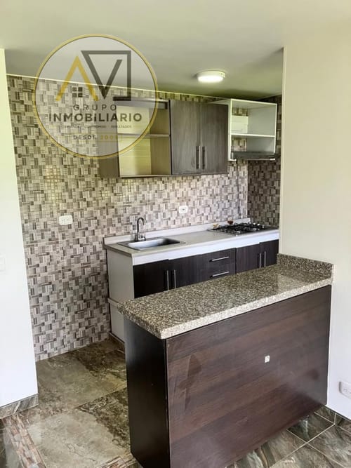 Apartamento de 3 alcobas en venta en San Pedro, Madrid, 53 m² · foto 4 de 10