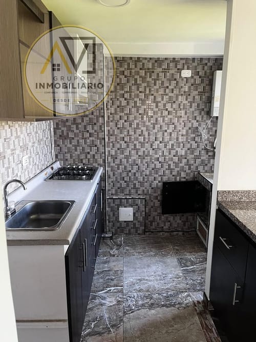 Apartamento de 3 alcobas en venta en San Pedro, Madrid, 53 m² · foto 5 de 10