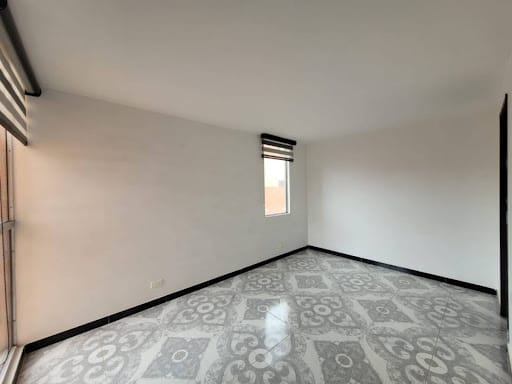 Apartamento de 3 alcobas en arriendo en Conjunto Residencial Zaragoza Ii, Madrid, 50 m² · foto 13 de 16