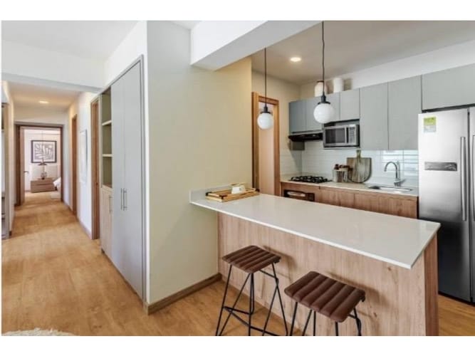 Apartamento de 3 alcobas en venta en Belén Rosales, Medellín, 87 m² · foto 4 de 15