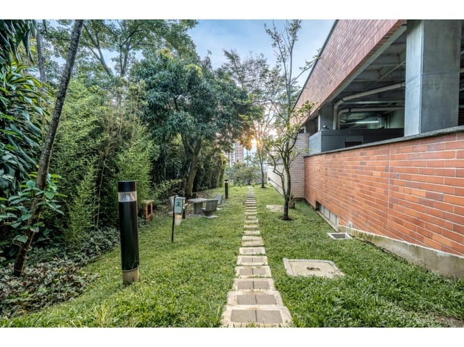 Apartamento de 2 alcobas en venta en Alejandria, Medellín, 124 m² · foto 24 de 24