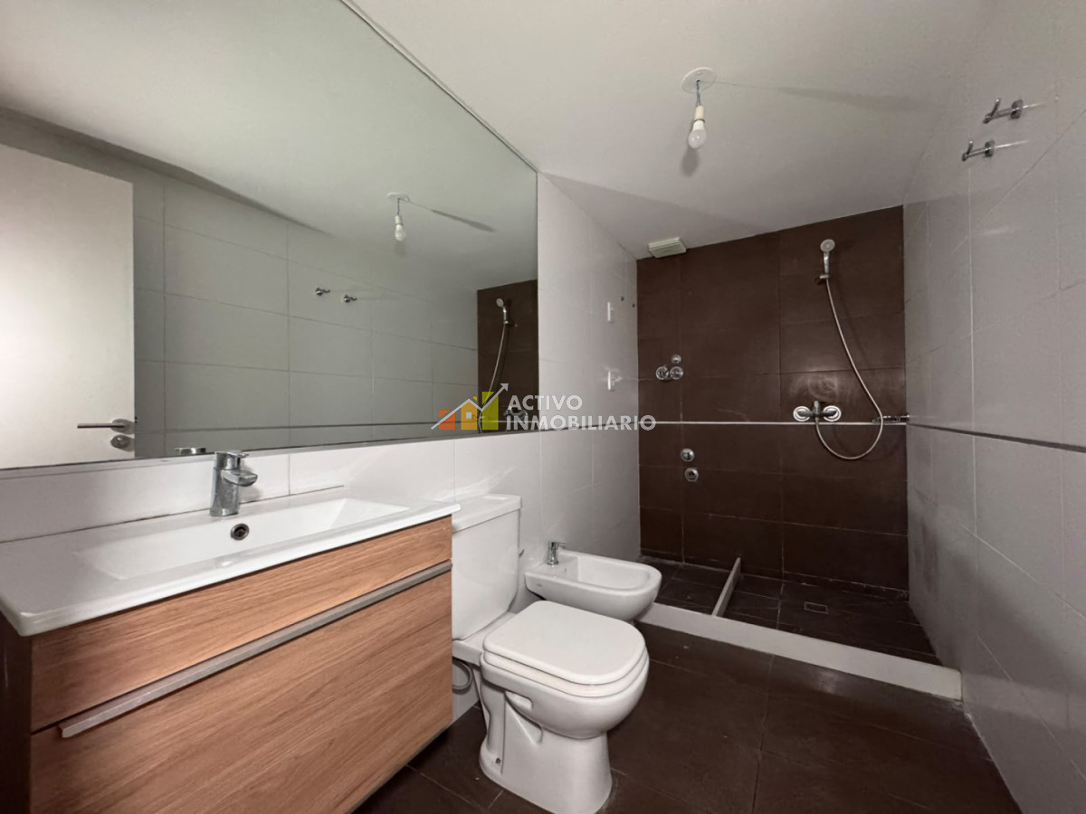 Alquiler apartamento 2 dormitorios con balcón - Tres Cruces · Foto 6