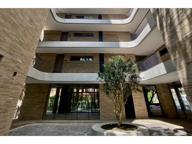 Apartaestudio en venta en Lalinde, Medellín, 108 m² · foto 7 de 24