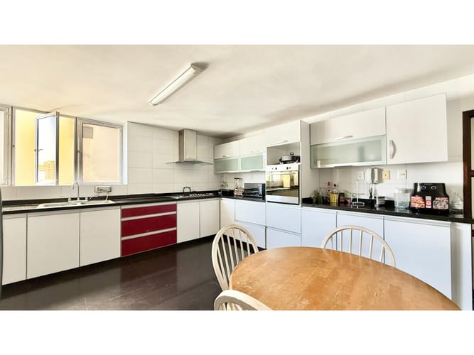 Apartamento de 3 alcobas en venta en Altos Del Prado, Barranquilla, 260 m² · foto 4 de 9