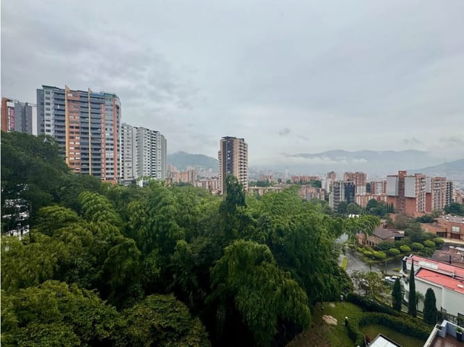 Apartamento de 3 alcobas en venta en Loma Del Esmeraldal, Envigado, 167 m² · foto 4 de 24