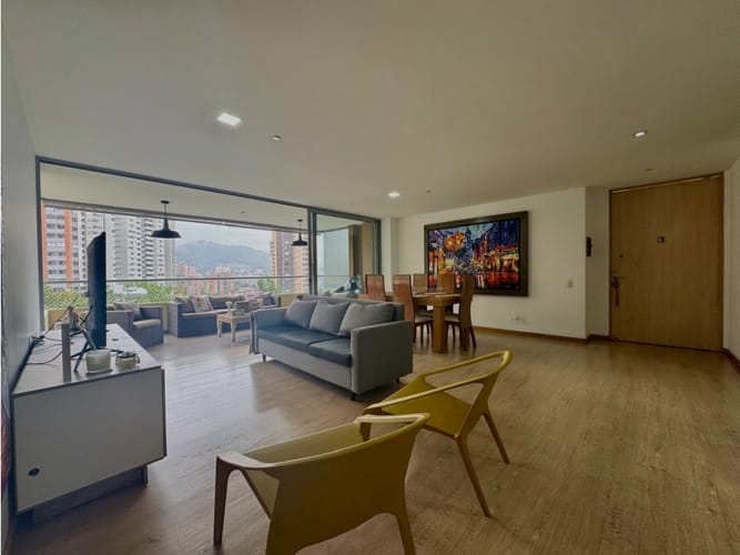 Apartamento de 3 alcobas en venta en Loma Del Esmeraldal, Envigado, 167 m² · foto 16 de 24