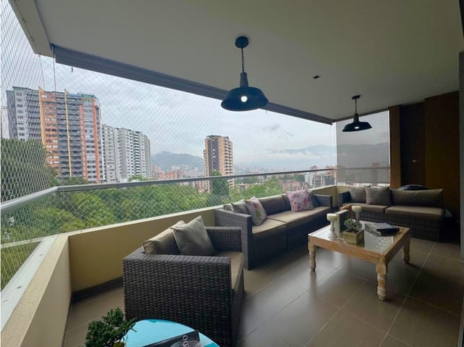 Apartamento de 3 alcobas en venta en Loma Del Esmeraldal, Envigado, 167 m² · foto 19 de 24