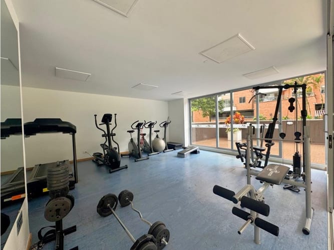 Apartamento de 3 alcobas en venta en Loma Del Esmeraldal, Envigado, 167 m² · foto 21 de 24