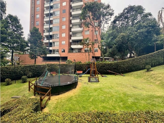 Apartamento de 3 alcobas en venta en Loma Del Esmeraldal, Envigado, 167 m² · foto 22 de 24