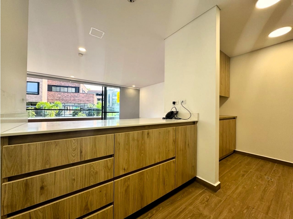 Apartamento en venta en Loma Del Escobero, Envigado · foto 10 de 24