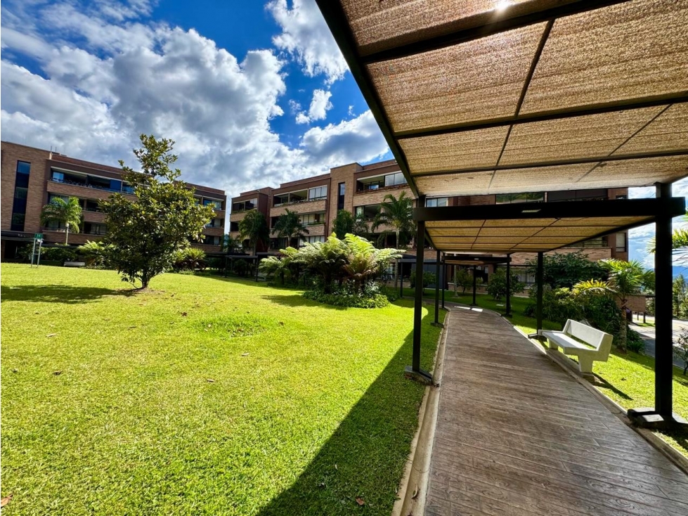Apartamento en venta en Loma Del Escobero, Envigado · foto 20 de 24