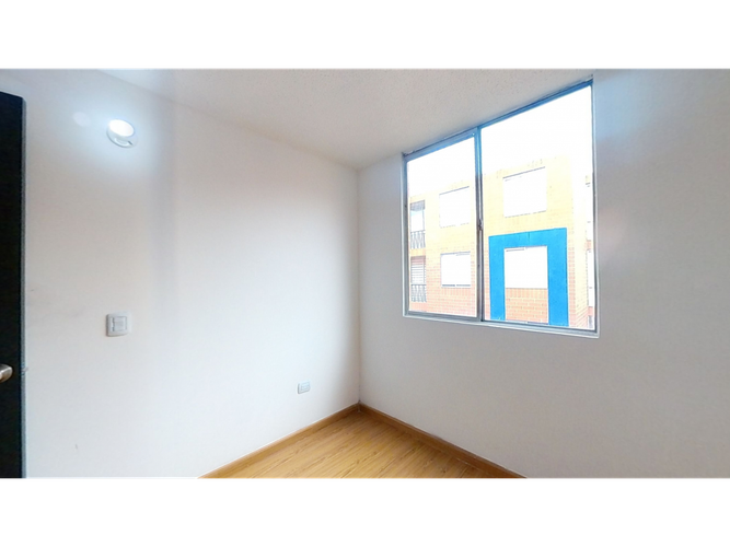 Apartamento de 3 alcobas en venta en Laguna Tierra Blanca, Soacha, 62 m² · foto 2 de 24