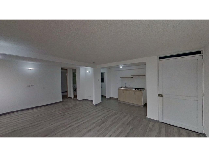 Apartamento de 3 alcobas en venta en Los Arboles, Madrid, 57 m² · foto 2 de 17
