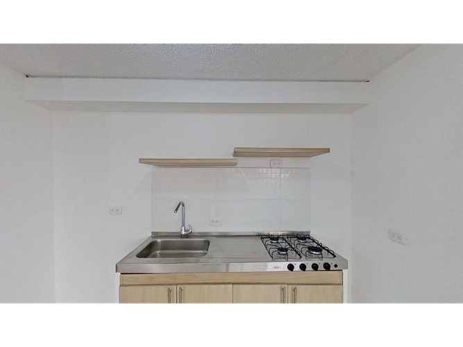 Apartamento de 3 alcobas en venta en Los Arboles, Madrid, 57 m² · foto 4 de 17