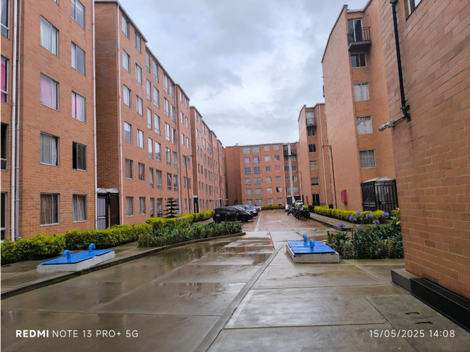 Apartamento de 3 alcobas en venta en Conjunto Residencial La Finca Super Manzana 7, Madrid, 68 m² · foto 23 de 24