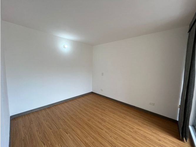 Apartamento de 2 alcobas en venta en Cr Santillana, Mosquera, 73 m² · foto 4 de 24