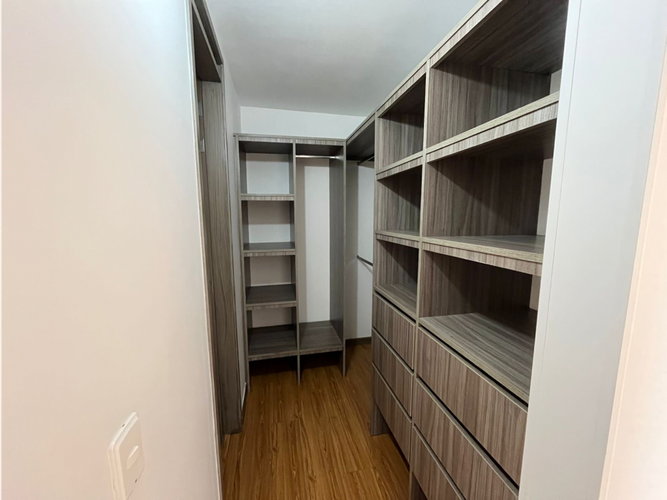 Apartamento de 2 alcobas en venta en Cr Santillana, Mosquera, 73 m² · foto 5 de 24
