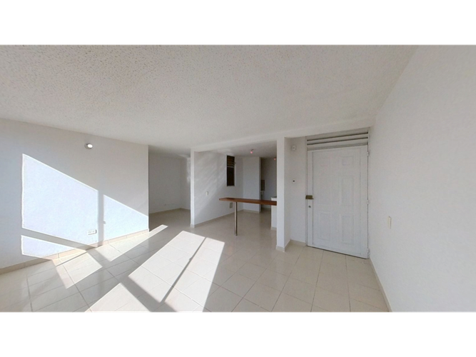 Apartamento de 3 alcobas en venta en Cr. La Finca Sm 9, Madrid, 68 m² · foto 4 de 22