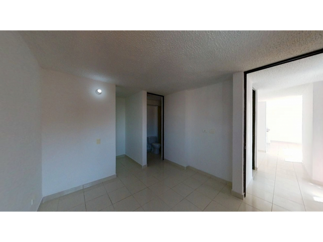 Apartamento de 3 alcobas en venta en Cr. La Finca Sm 9, Madrid, 68 m² · foto 6 de 22