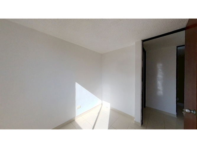 Apartamento de 3 alcobas en venta en Cr. La Finca Sm 9, Madrid, 68 m² · foto 8 de 22