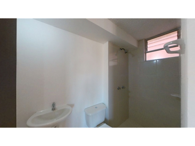 Apartamento de 3 alcobas en venta en Cr. La Finca Sm 9, Madrid, 68 m² · foto 11 de 22