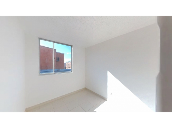 Apartamento de 3 alcobas en venta en Cr. La Finca Sm 9, Madrid, 68 m² · foto 16 de 22