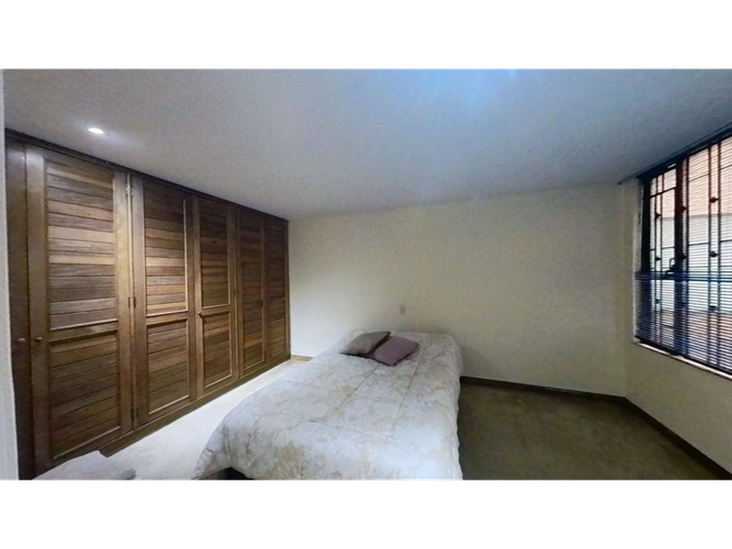 Apartamento de 4 alcobas en venta en Chico Norte, Bogotá, 184 m² · foto 8 de 24
