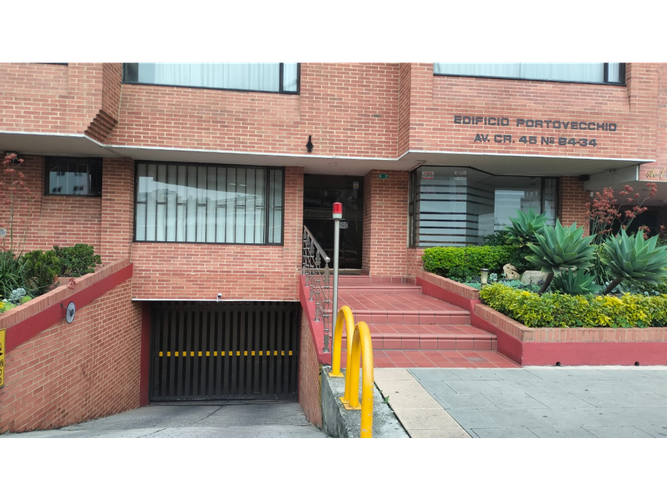 Apartamento de 4 alcobas en venta en Chico Norte, Bogotá, 184 m² · foto 22 de 24