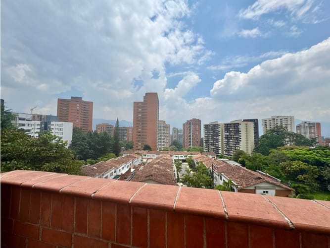 Apartamento de 3 alcobas en venta en Los Balsos, Medellín, 167 m² · foto 8 de 24