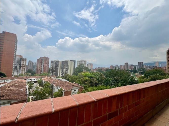 Apartamento de 3 alcobas en venta en Los Balsos, Medellín, 167 m² · foto 9 de 24