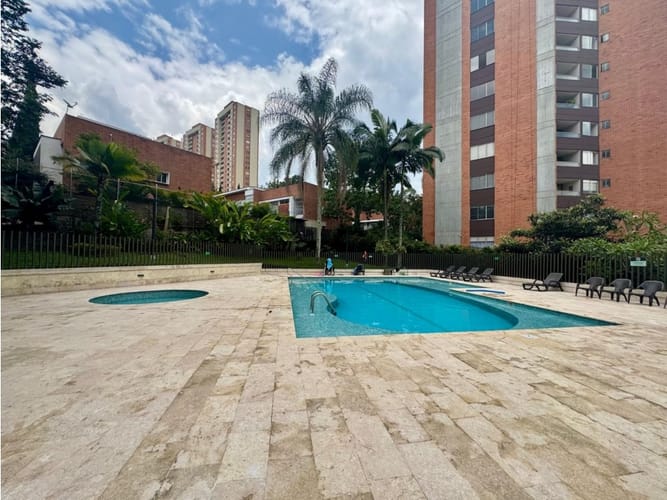 Apartamento de 3 alcobas en venta en Los Balsos, Medellín, 167 m² · foto 22 de 24