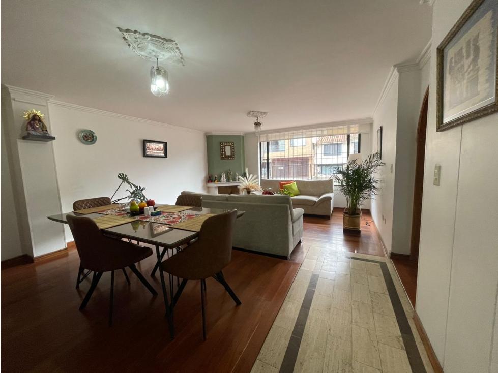 Apartamento en venta en Santa Paula, Bogotá · foto 2 de 23