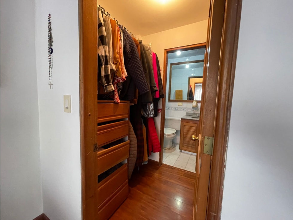 Apartamento en venta en Santa Paula, Bogotá · foto 4 de 23