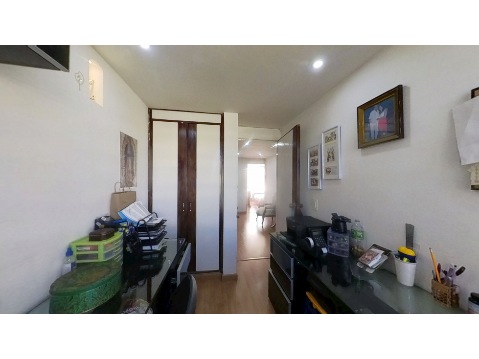 Apartamento en venta en Mazuren, Bogotá · foto 6 de 24